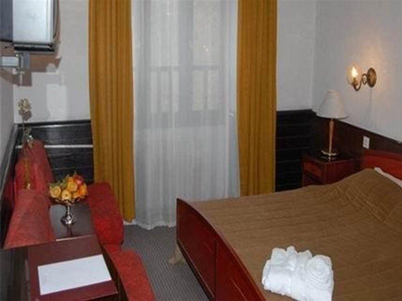 Bristol Hotel Skopje Zewnętrze zdjęcie