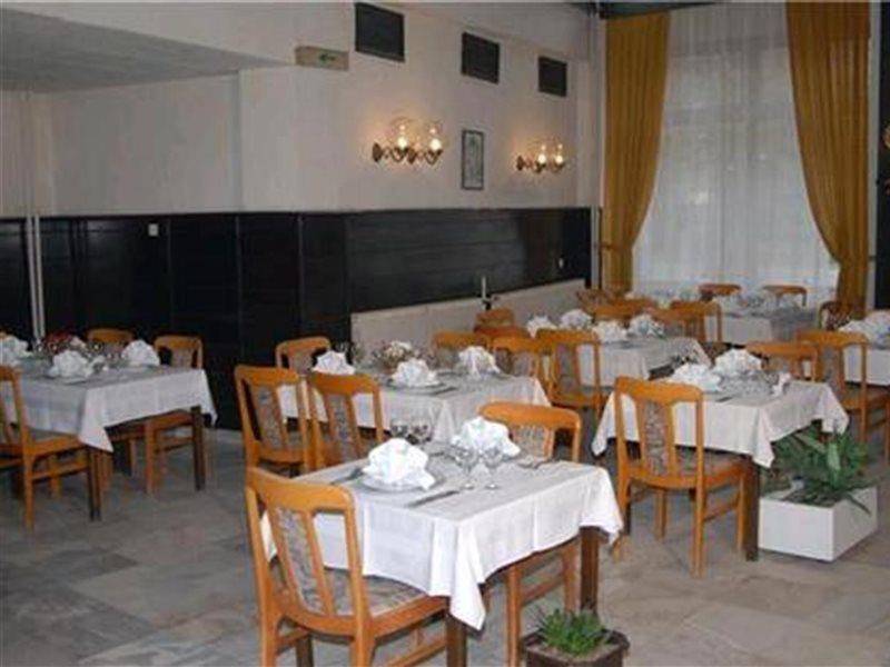 Bristol Hotel Skopje Zewnętrze zdjęcie